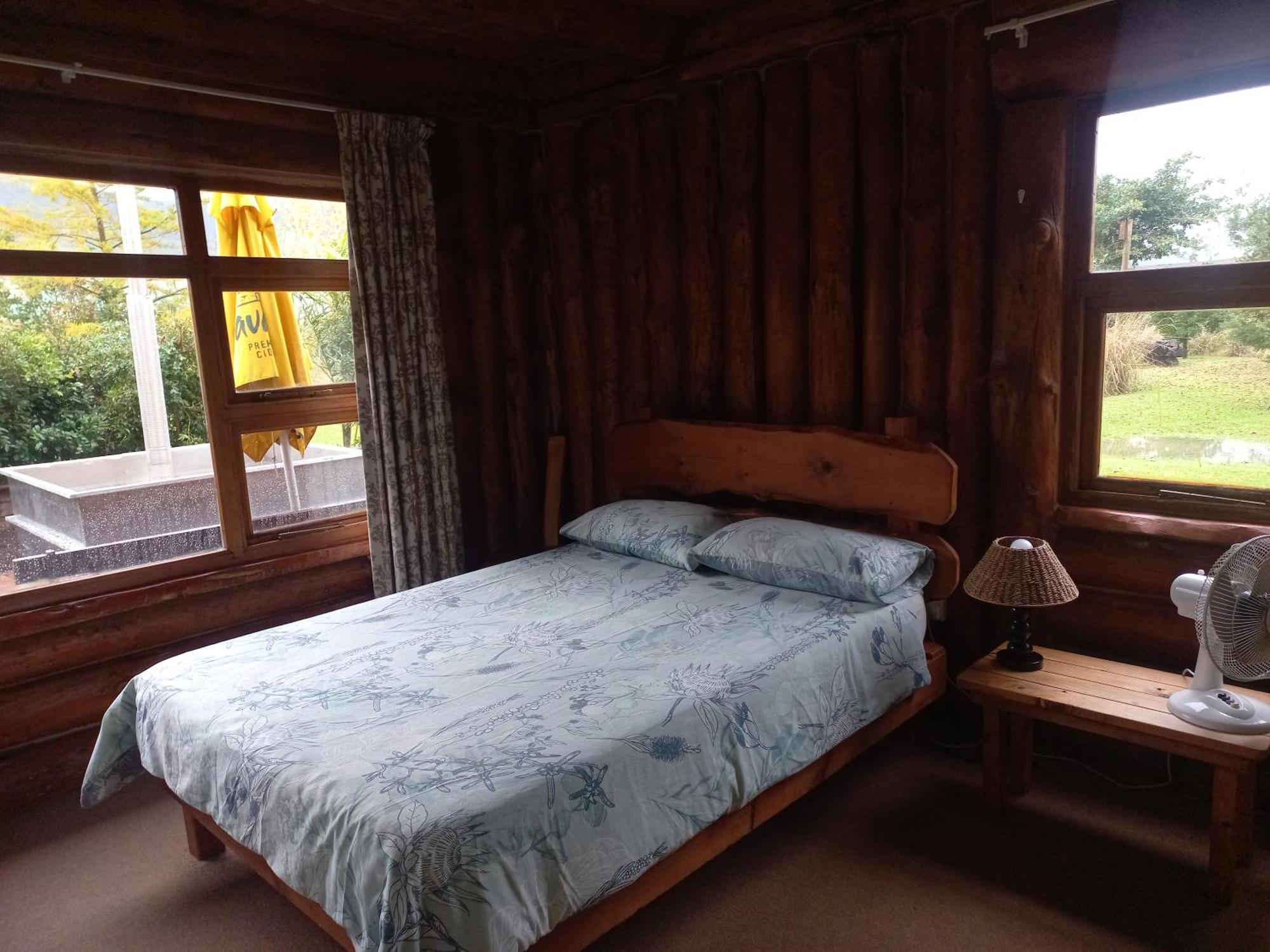 A Log Home At Buffalo Creek Swellendam Exterior photo