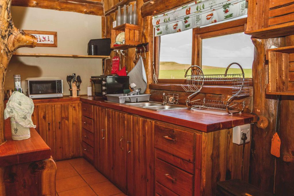 A Log Home At Buffalo Creek Swellendam Exterior photo