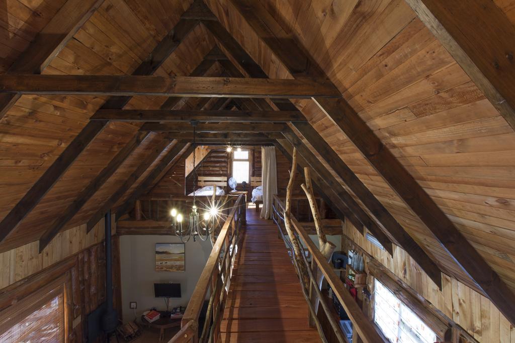 A Log Home At Buffalo Creek Swellendam Exterior photo