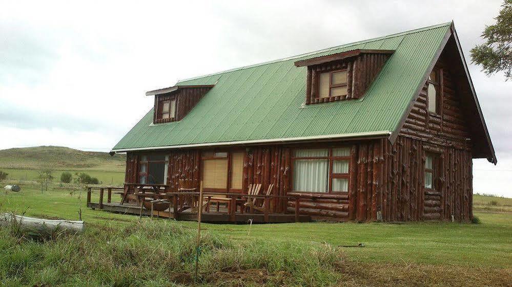 A Log Home At Buffalo Creek Swellendam Exterior photo