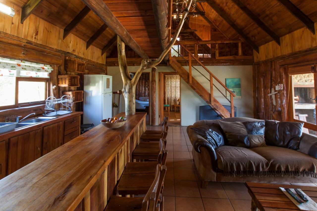A Log Home At Buffalo Creek Swellendam Exterior photo